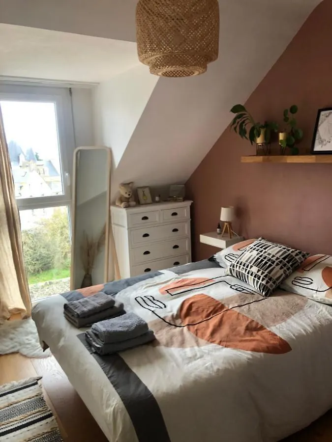 Joli T2 Avec Balcon, Calme & Vue Sur Intra Muros Saint-Malo
